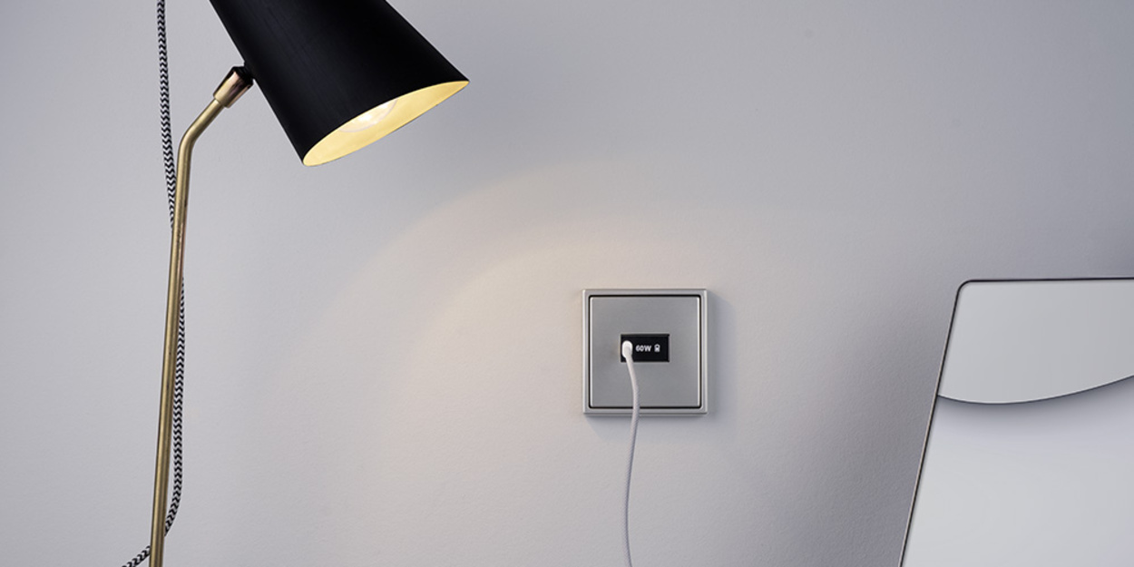 Ladegerät USB PD 60 bei Elektro-Reum GmbH in Fambach
